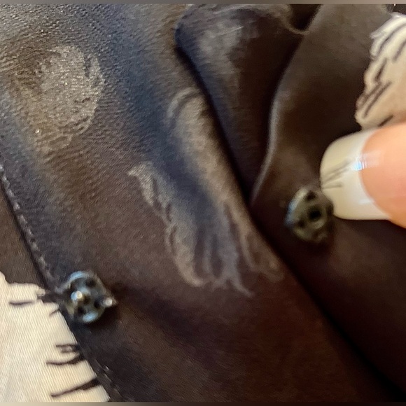 0782 White House Black Market Sleevless Feather Shell Top Size Medium - Picture 9 of 12